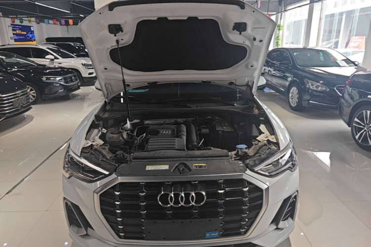 Audi Q3 2021 #20 Audi Q3 2021 car image #20