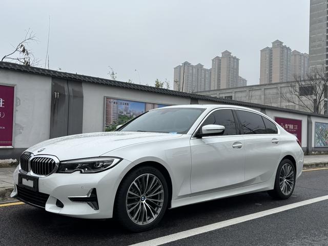 BMW 3 Series 2019 #11 BMW 3 Series 2019 car image #11