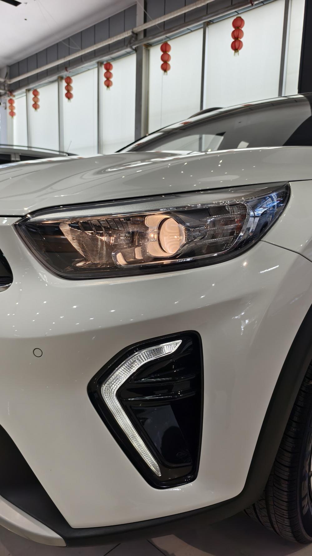 Kia KX1 2022 car image #9