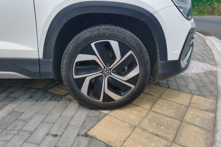 Volkswagen Tharu 2023 car image #9