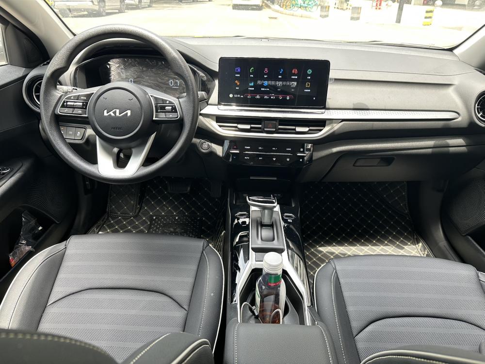 Kia K3 2026 car image #5