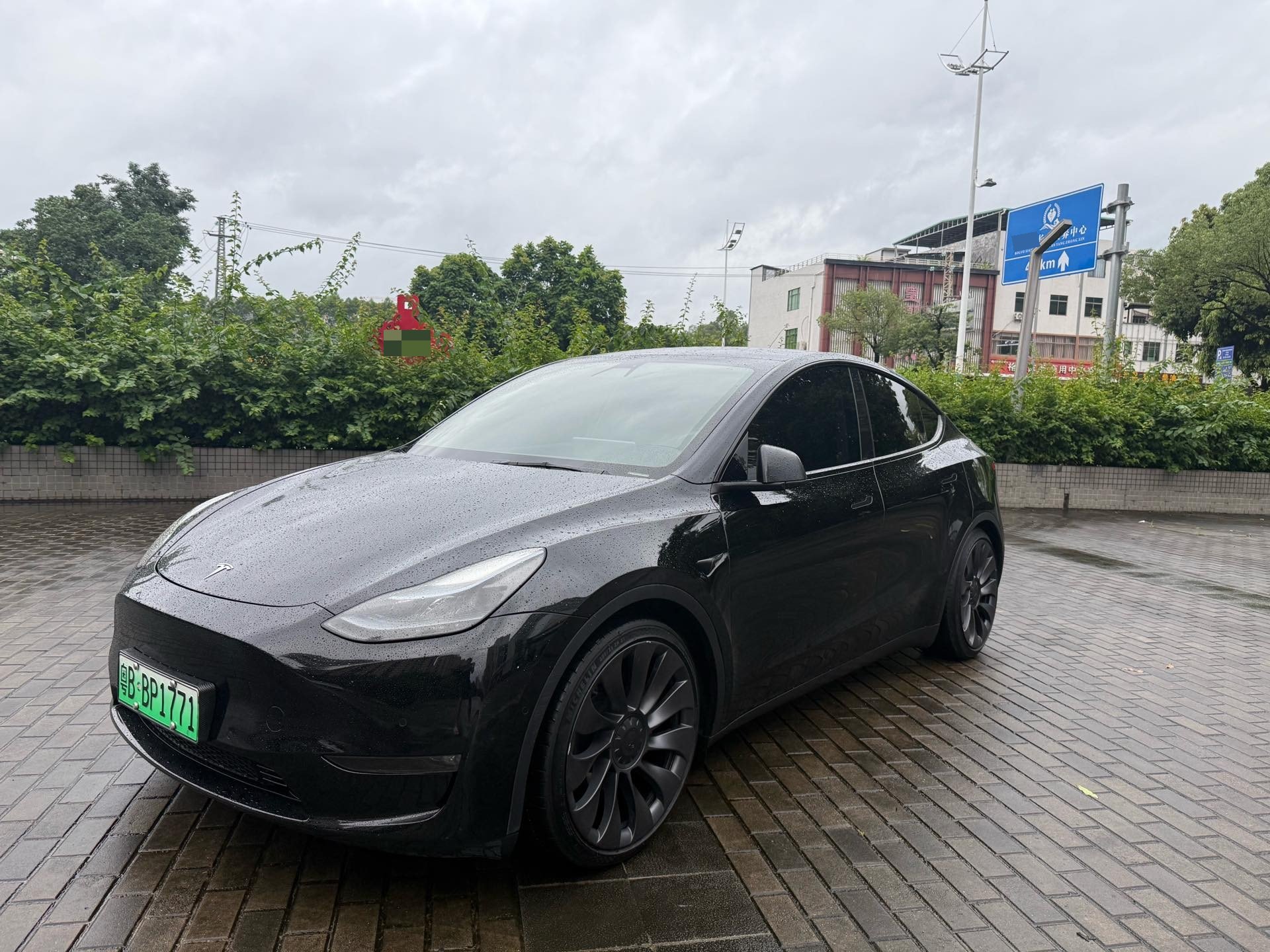 Tesla Model Y 2023 Tesla Model Y 2023 car image