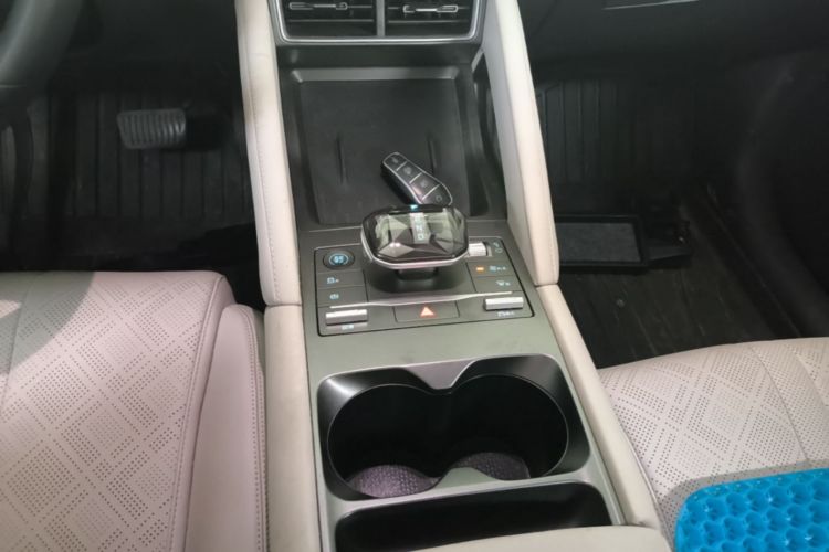 BYD YuanUP 2024 #14 BYD YuanUP 2024 car image #14