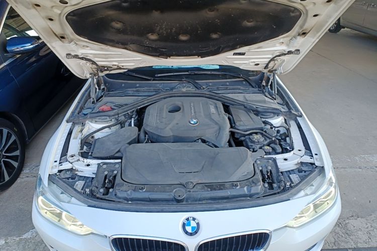 BMW 3 Series 2017 #20 BMW 3 Series 2017 car image #20