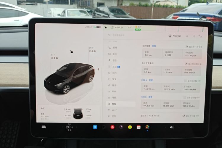 Tesla Model Y 2022 #14 Tesla Model Y 2022 car image #14