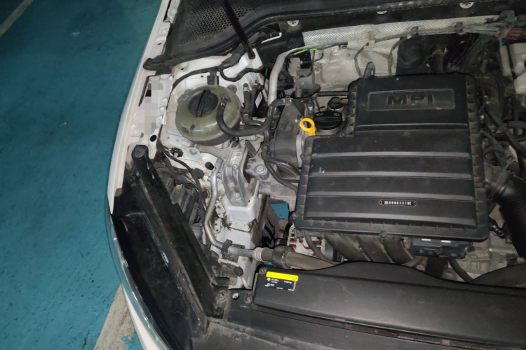 Volkswagen Golf 2019 car image #28