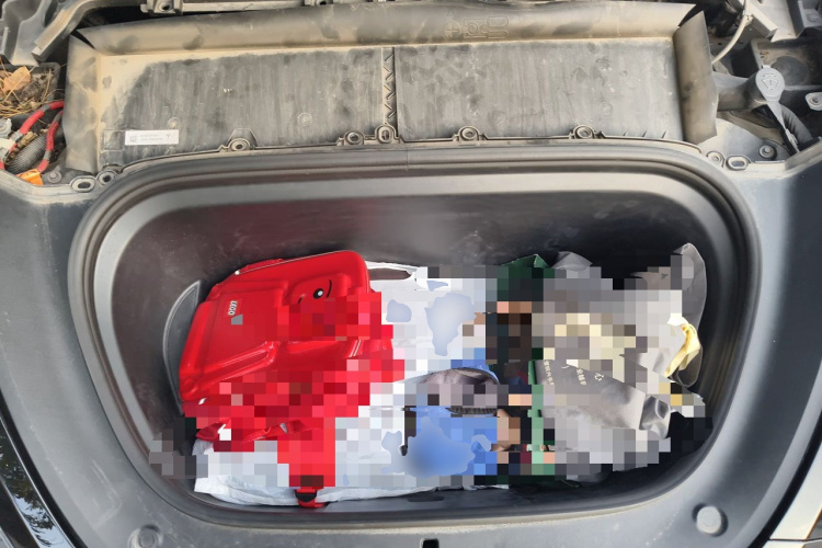 Tesla Model Y 2023 car image #20
