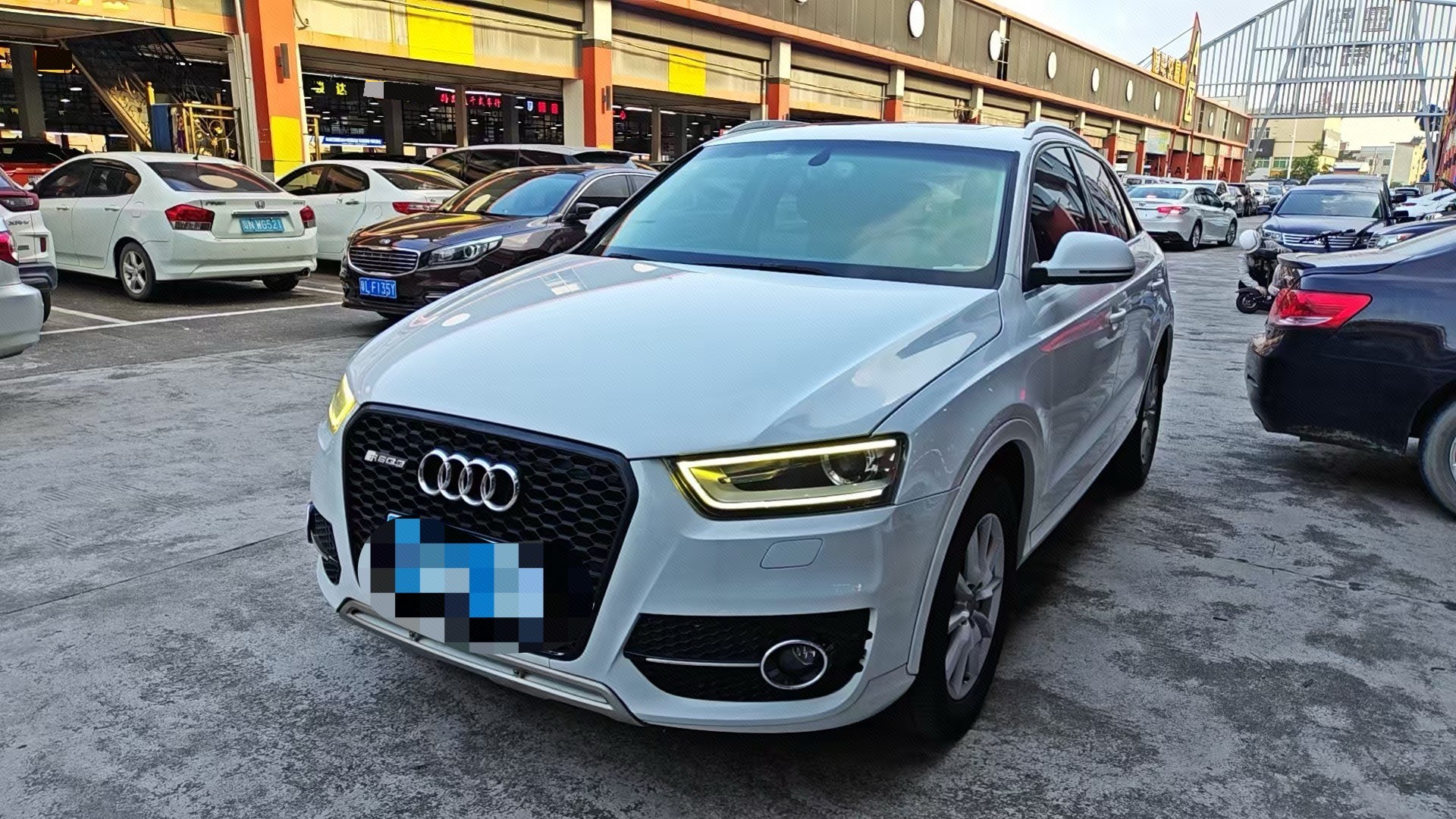 Audi Q3 2014 car image 