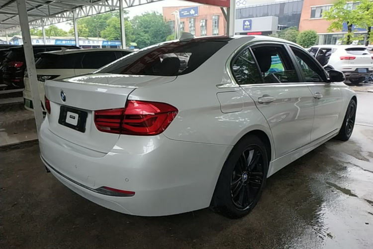 BMW 3 Series 2016 #5 BMW 3 Series 2016 car image #5