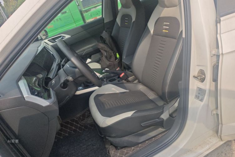 Volkswagen Polo 2021 car image #17