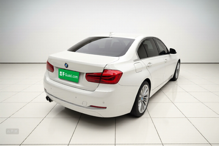 BMW 3 Series 2018 #7 BMW 3 Series 2018 car image #7