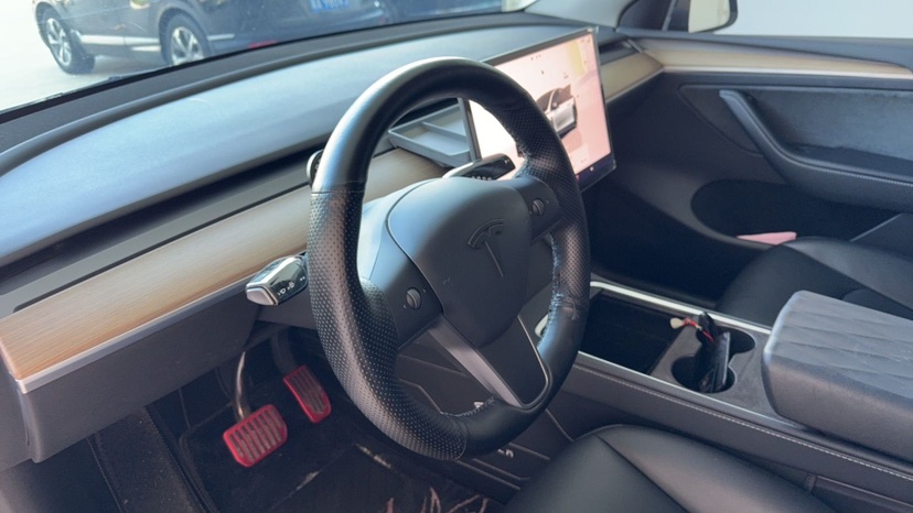 Tesla Model Y 2022 #7 Tesla Model Y 2022 car image #7