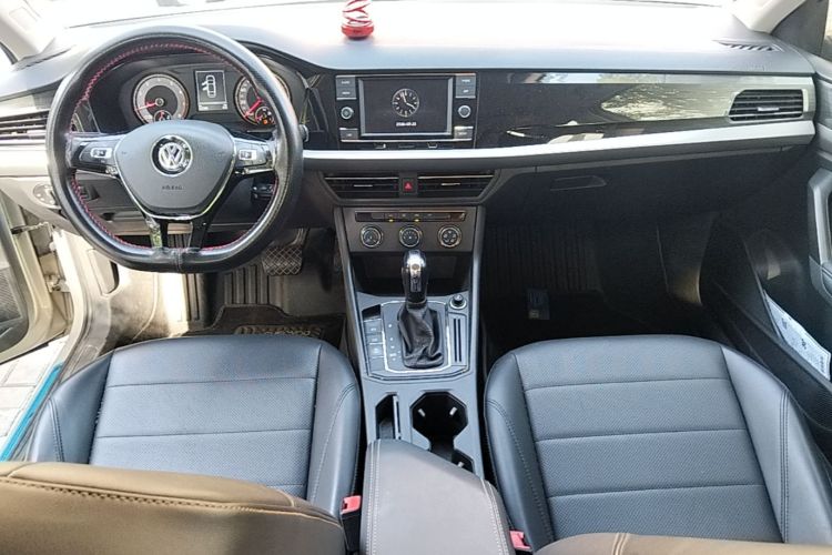 Volkswagen Lavida 2018 car image #10