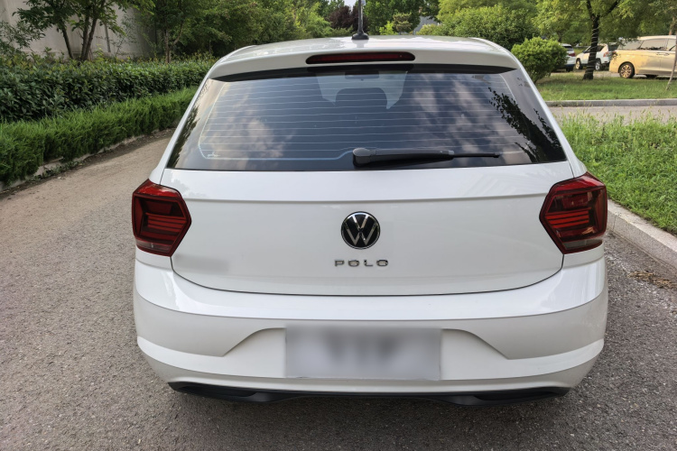 Volkswagen Polo 2021 car image #9