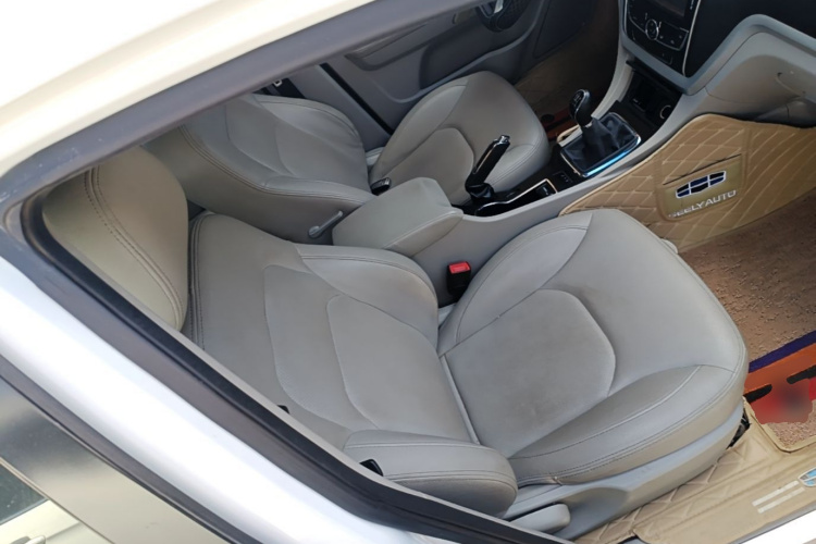 GEELY Emgrand 2015 car image #24