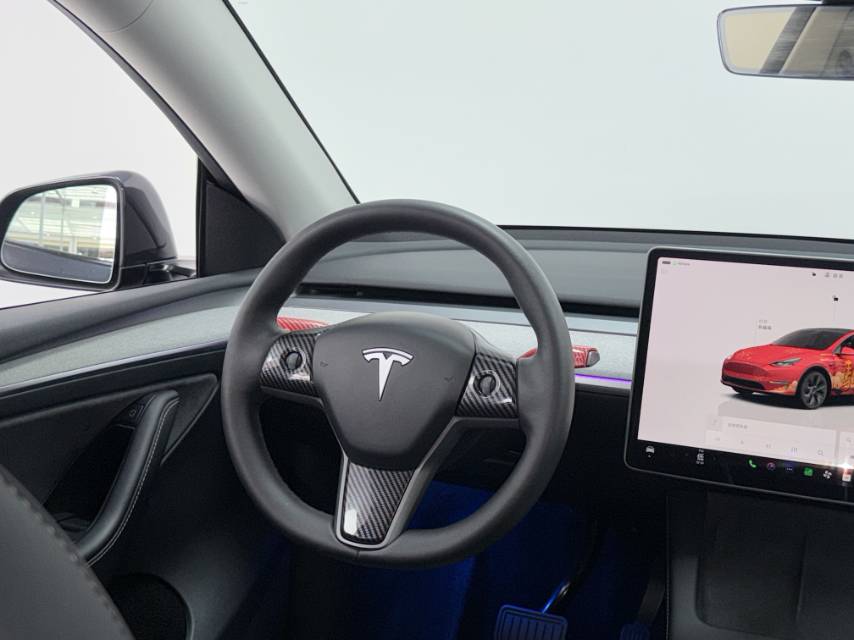 Tesla Model Y 2024 #6 Tesla Model Y 2024 car image #6