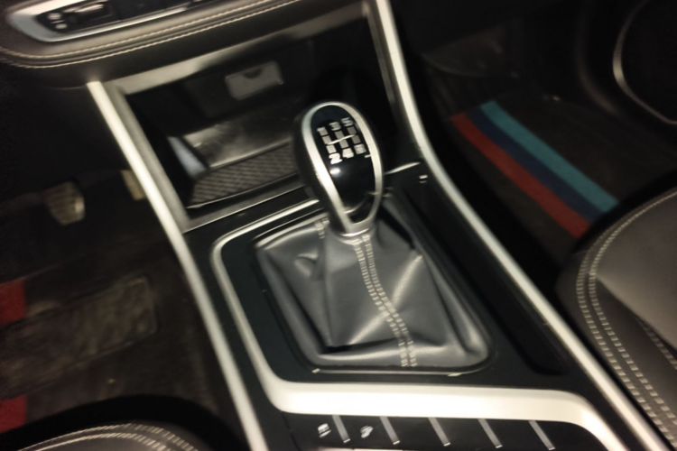 GEELY Vision X6 2019 car image #14