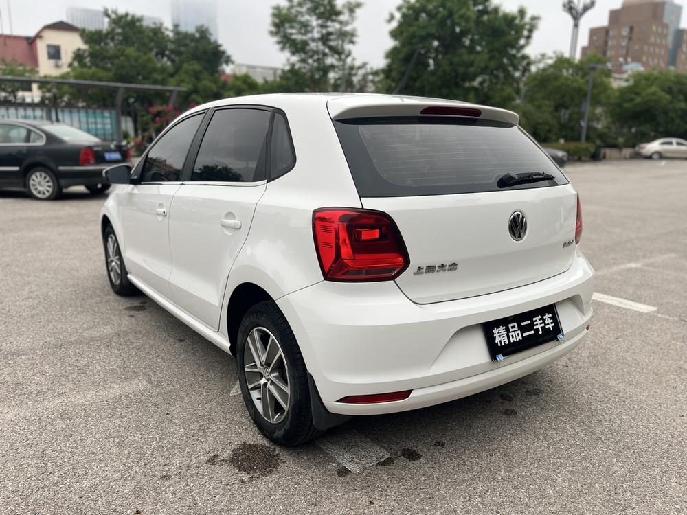 Volkswagen Polo 2015 #5 Volkswagen Polo 2015 car image #5