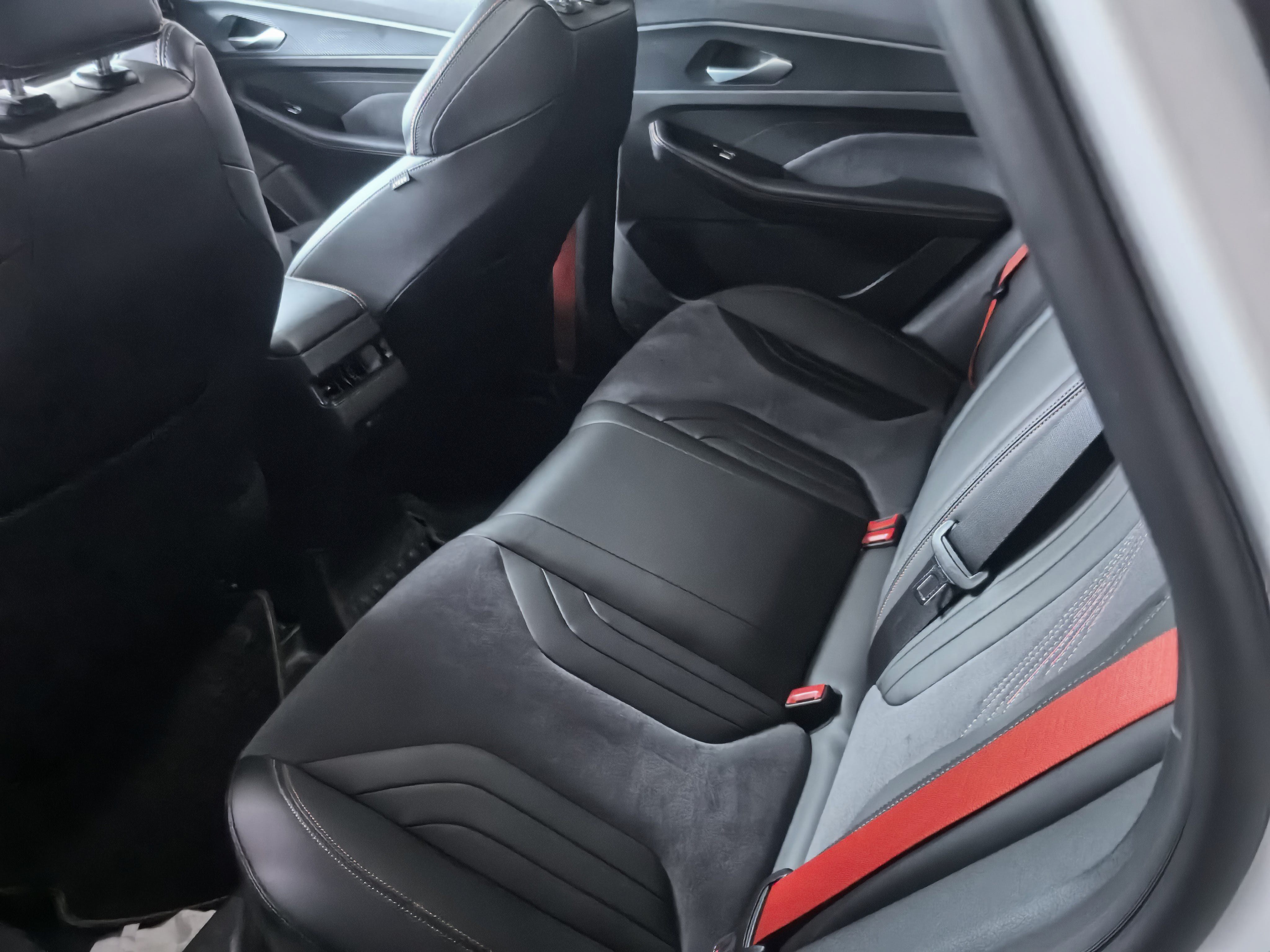 GEELY Binray 2023 صورة سيارة #3