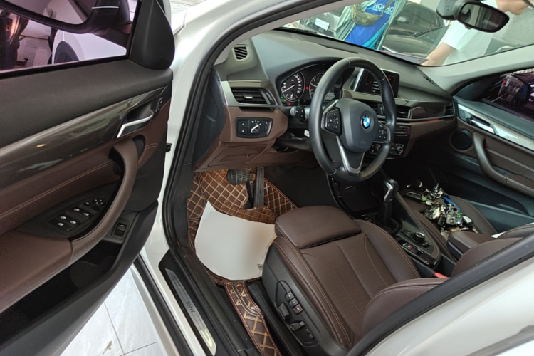 BMW X1 2018 #12 BMW X1 2018 car image #12