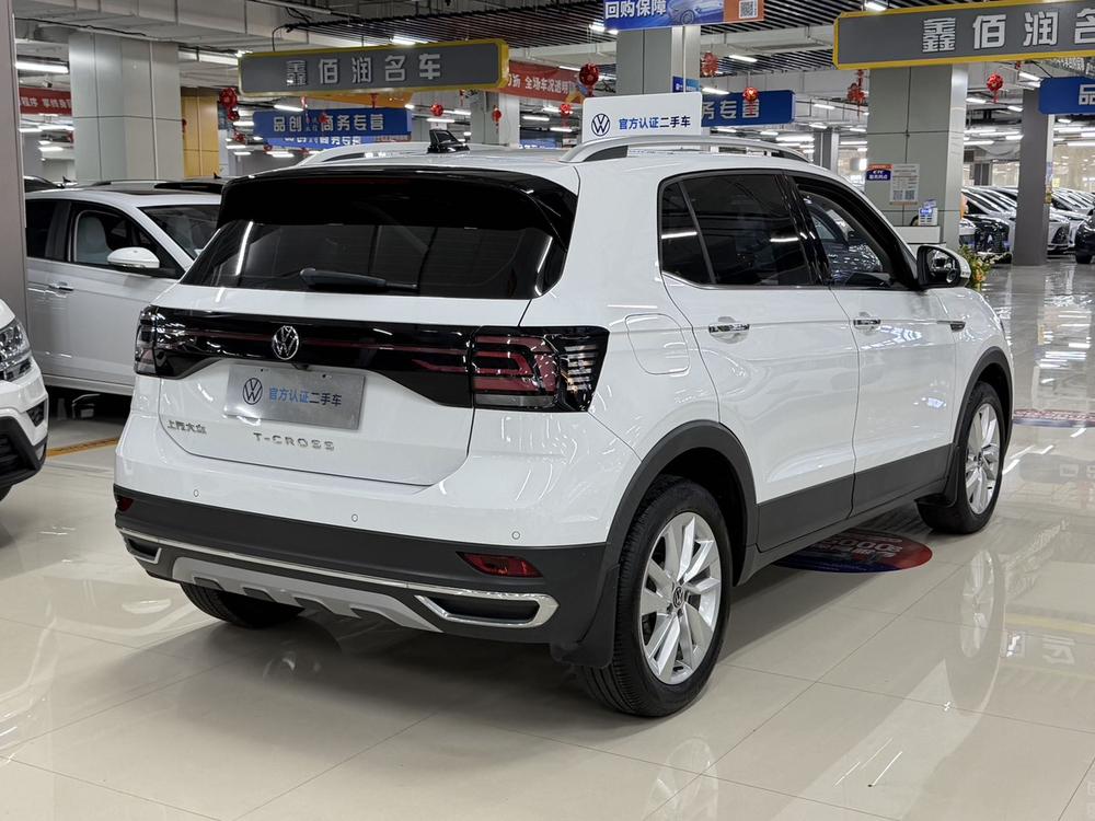 Volkswagen T-Cross 2023 #6 Volkswagen T-Cross 2023 car image #6