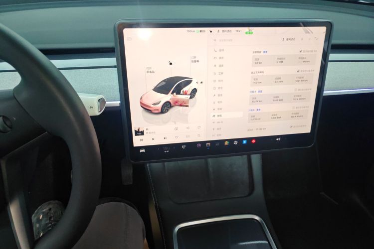Tesla Model Y 2024 #17 Tesla Model Y 2024 car image #17