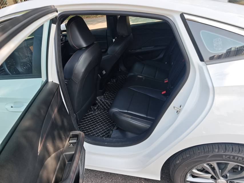 MG 5 2025 #8 MG 5 2025 car image #8