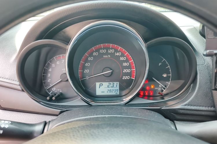 Toyota Vios 2021 صورة سيارة #12
