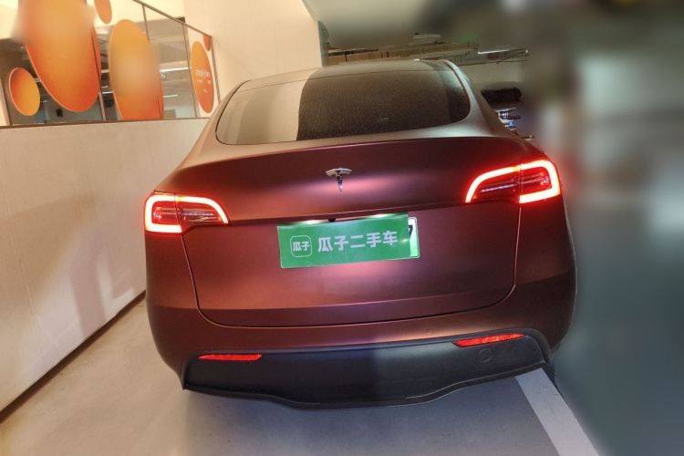 Tesla Model Y 2023 #6 Tesla Model Y 2023 car image #6