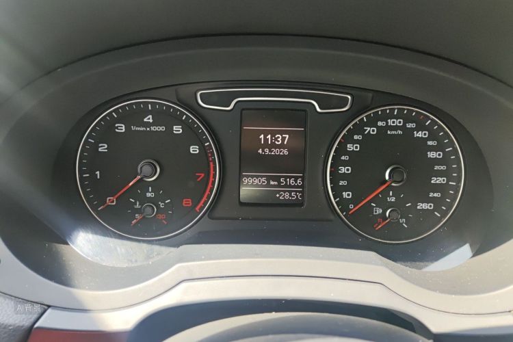 Audi Q3 2015 #14 Audi Q3 2015 car image #14