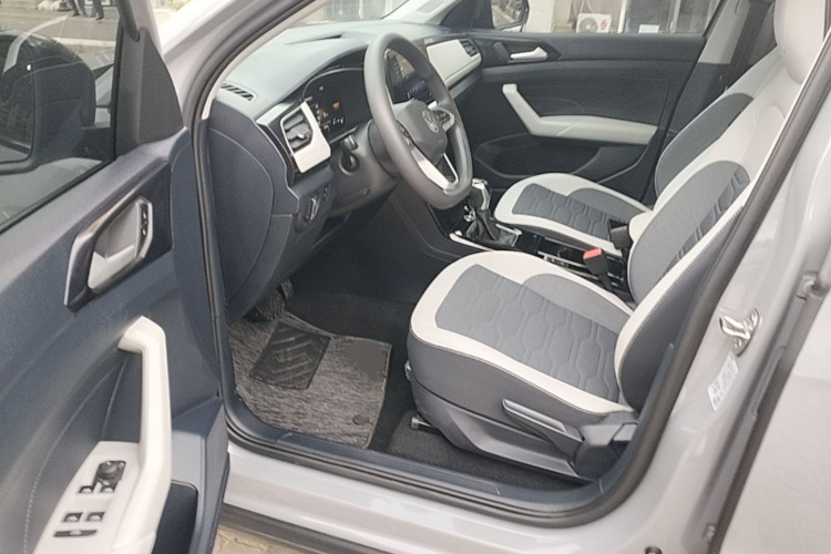 Volkswagen Tharu 2024 #16 Volkswagen Tharu 2024 صورة سيارة #16