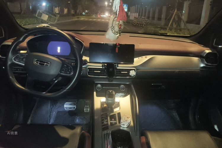GEELY Coolray 2021 car image #11