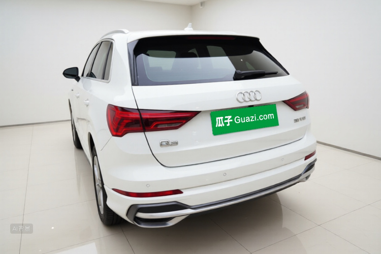 Audi Q3 2019 car image #5