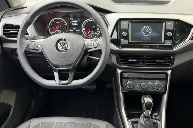 Volkswagen T-Cross 2020 car image #11