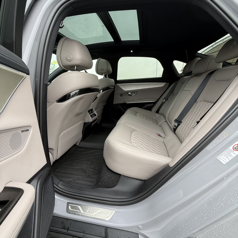 BYD Han 2024 car image #9