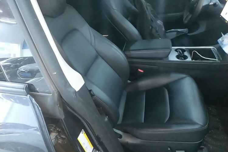 Tesla Model Y 2024 #24 Tesla Model Y 2024 car image #24