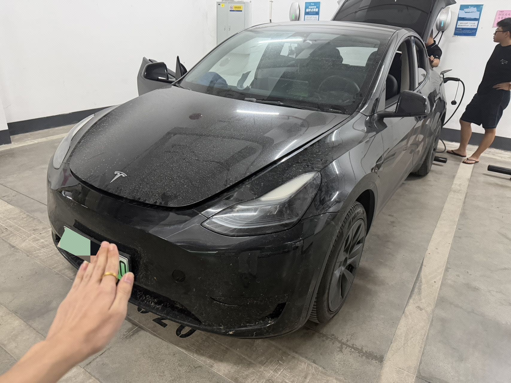 Tesla Model Y 2024 Tesla Model Y 2024 immagine di auto