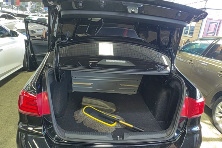 Volkswagen Santana 2022 car image #21