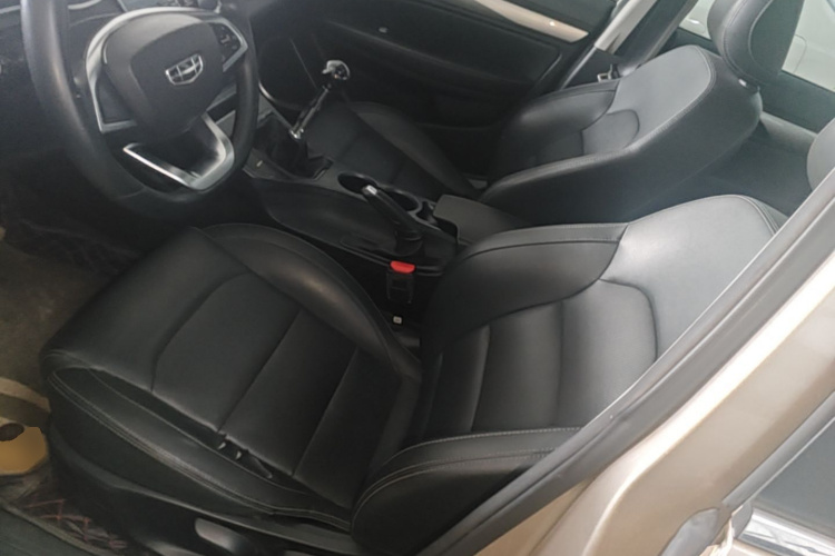 GEELY Emgrand 2021 #15 GEELY Emgrand 2021 car image #15