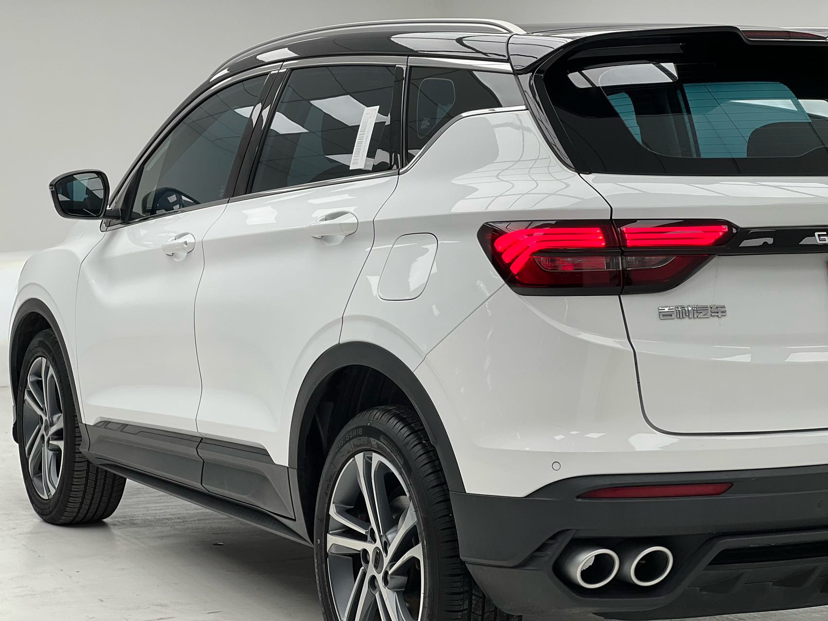 GEELY Coolray 2022 immagine di auto #10