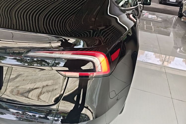 Tesla Model 3 2025 #8 Tesla Model 3 2025 immagine di auto #8