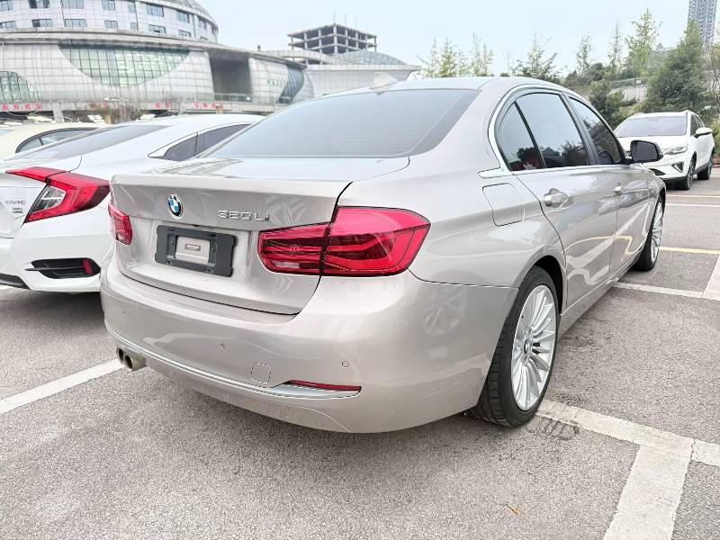 BMW 3 Series 2018 imagem de carro #4