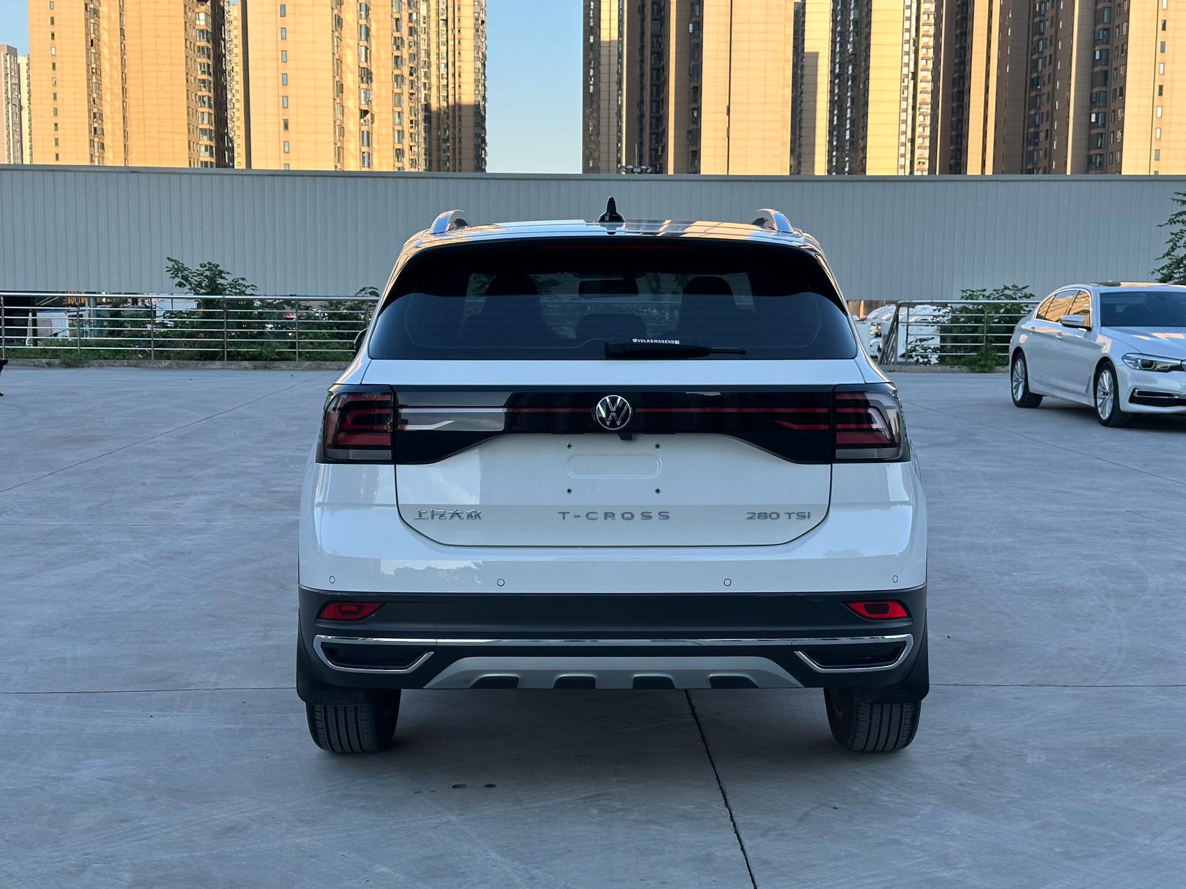 Volkswagen T-Cross 2022 #4 Volkswagen T-Cross 2022 car image #4