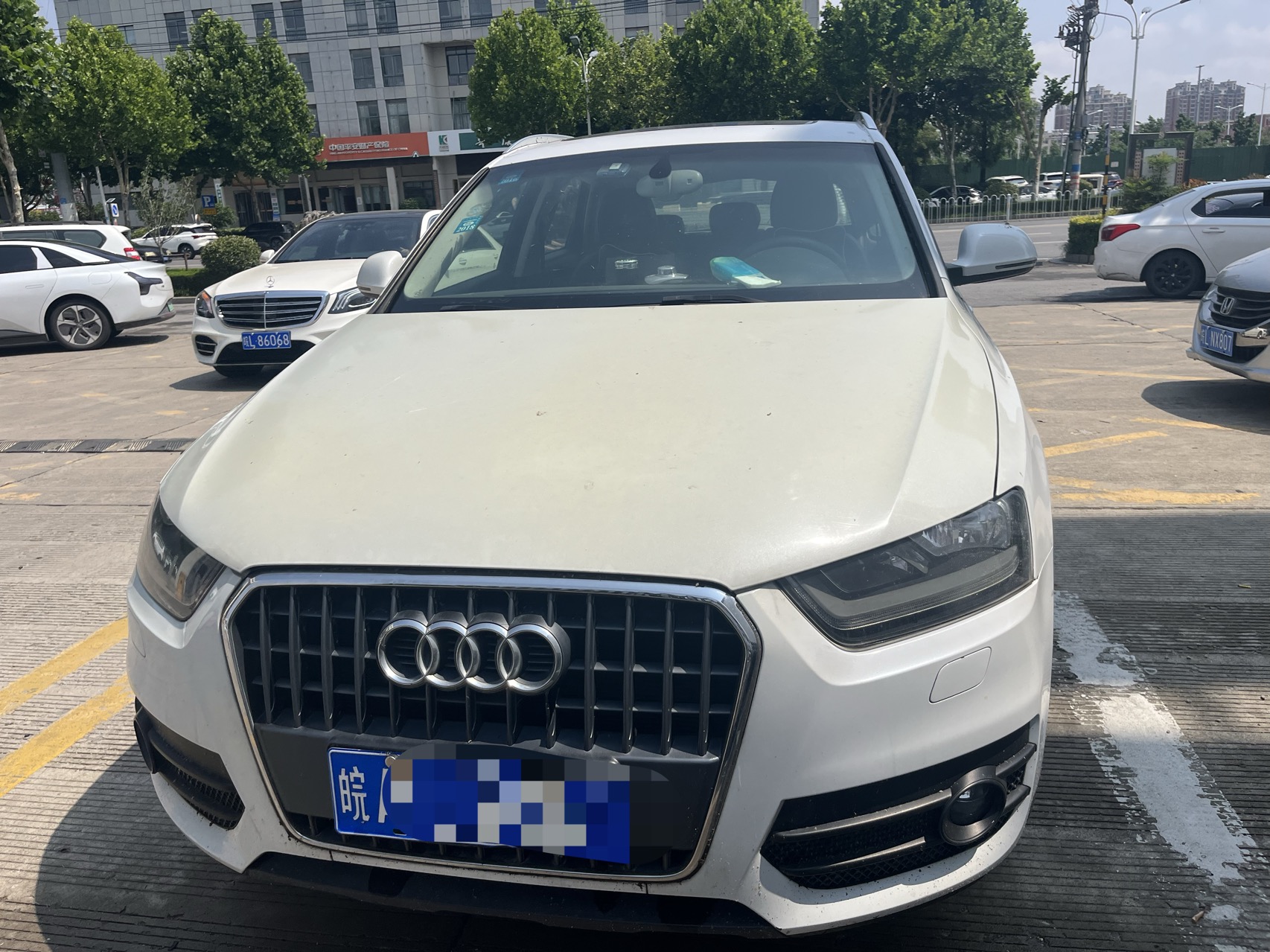 Audi Q3 2014 car image #2
