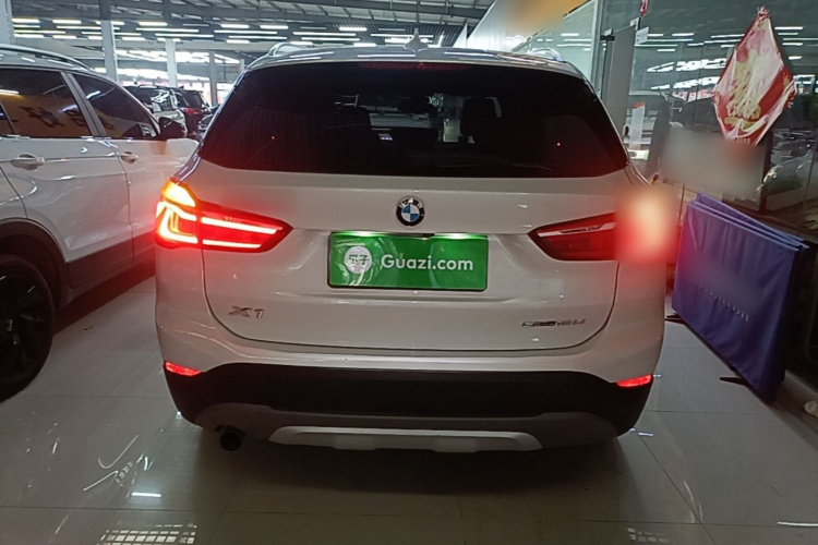 BMW X1 2019 #6 BMW X1 2019 car image #6