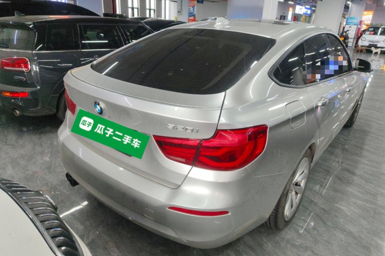 BMW 3 Series GT 2019 imagem de carro #7