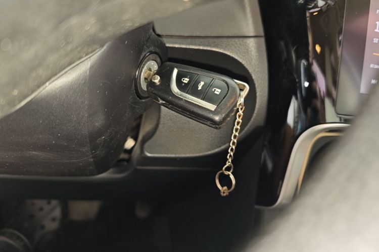 Toyota Corolla 2019 #16 Toyota Corolla 2019 car image #16