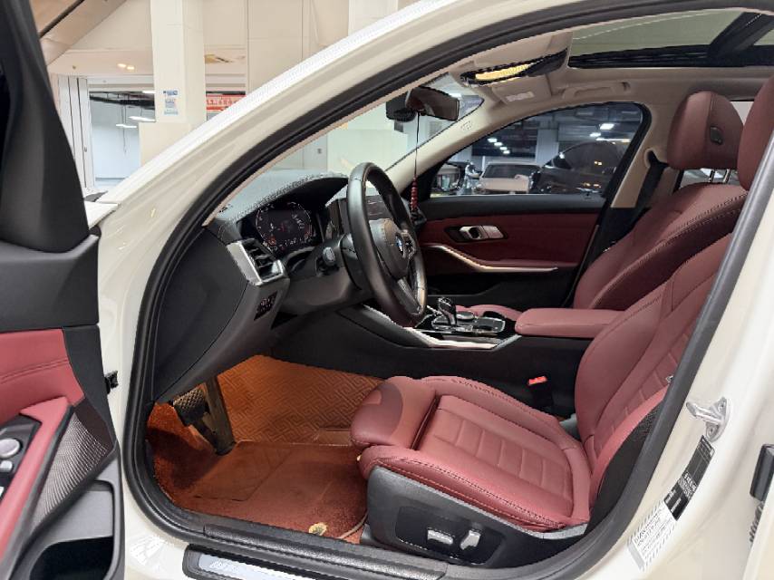 BMW 3 Series 2021 car image #7