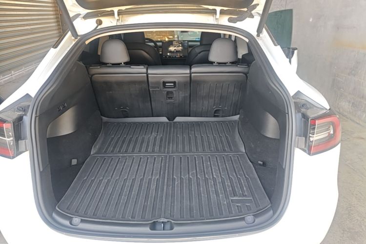 Tesla Model Y 2023 #19 Tesla Model Y 2023 immagine di auto #19