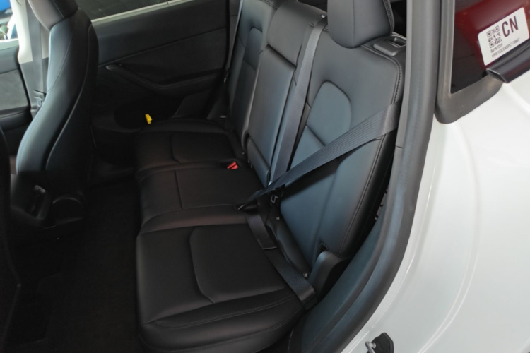 Tesla Model Y 2023 #17 Tesla Model Y 2023 car image #17
